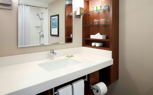 Delta Hotels by Marriott Kingston Waterfront