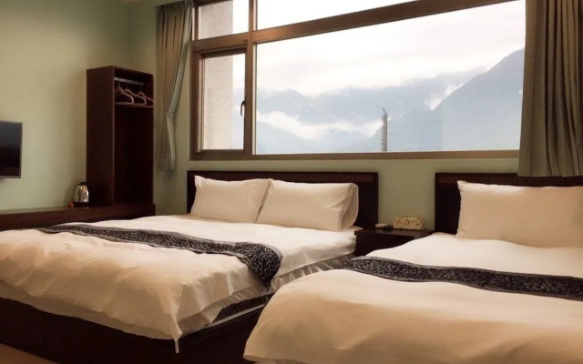 HeFeng B&B