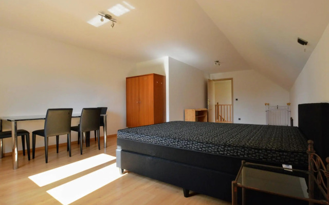 Spacious villa in Zingem with garden