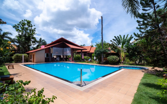 Bang Saray Village Resort