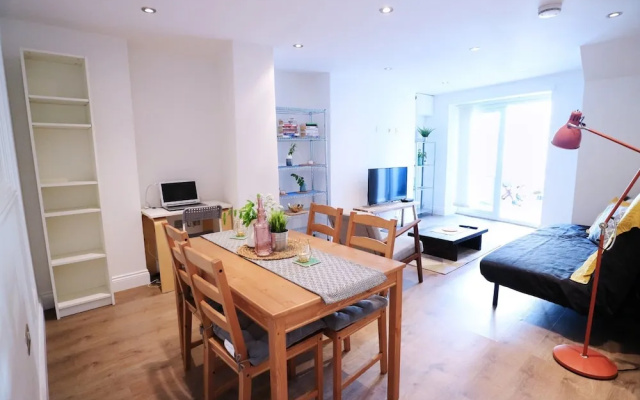 Cosy and Quiet 1BR Flat in Trendy East London