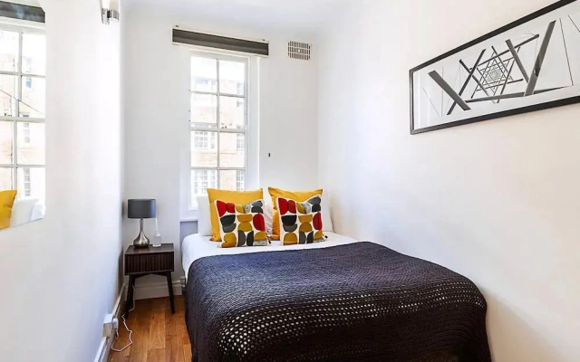 Modern 2 Bedroom Flat Near Queensway