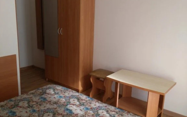 Raj Guest House