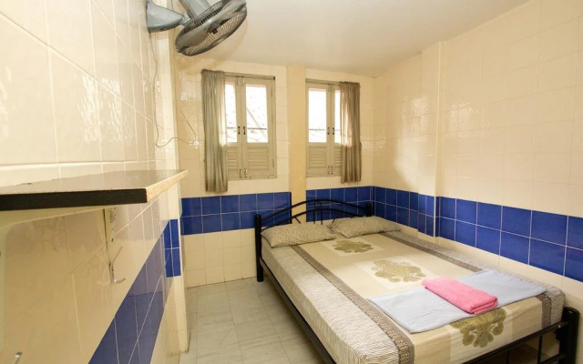 Charoendee Boutique Hostel
