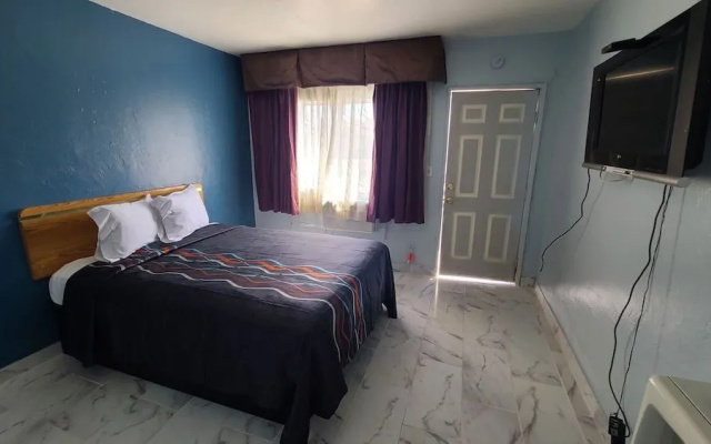 Green spot motel