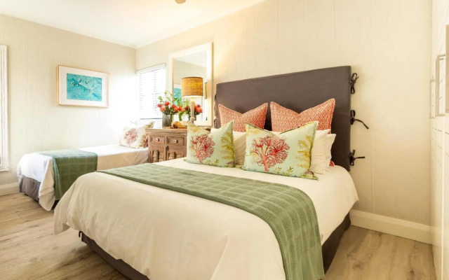 Beachfront Apartments Shakas Rock - Skiathos, Pool, Ocean Views