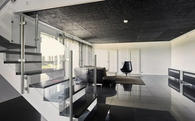 Platinum Swing - Spacious 4BR Villa with Panorama Views