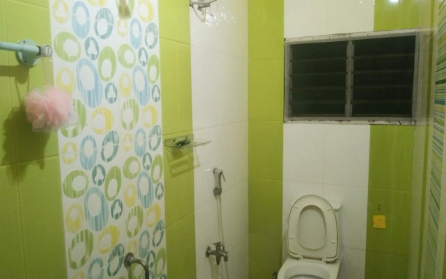 Royale Achaya