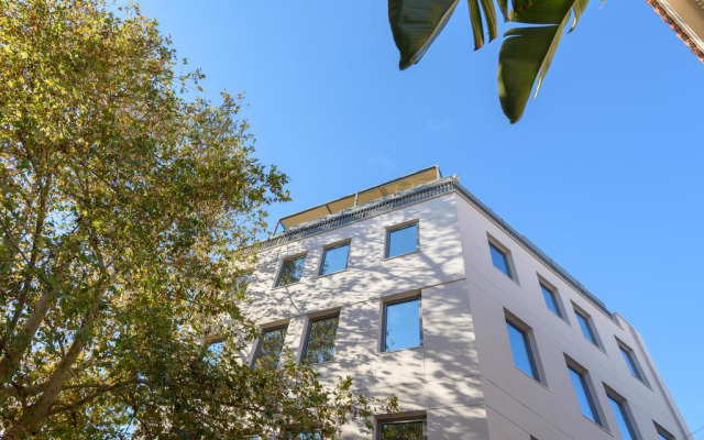 Апартаменты Fos Residential Apartments вид на фасад