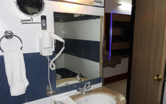 Hotel Goverdhan Palace