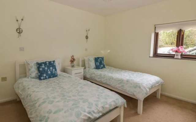 Lowbrook Cottage