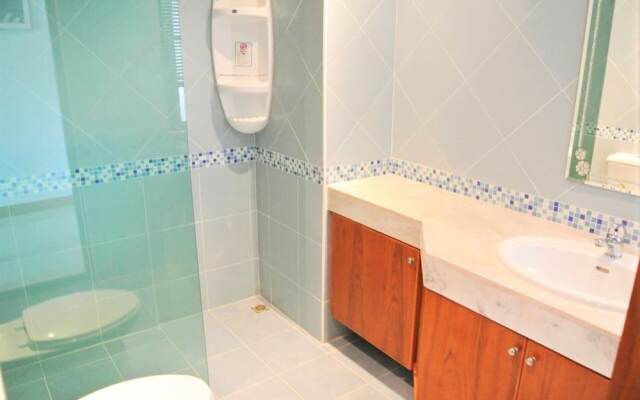 Отель 2 bed Condo Baan Suan Lalana Паттайя