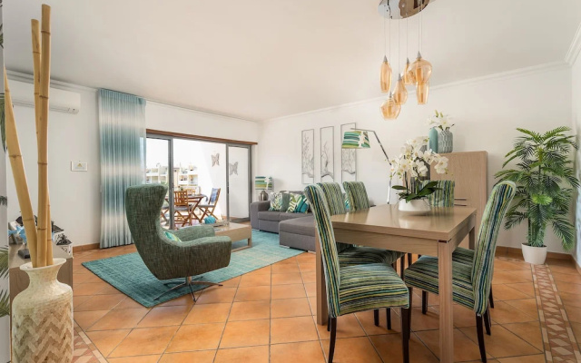 Sea La Vie Apartment