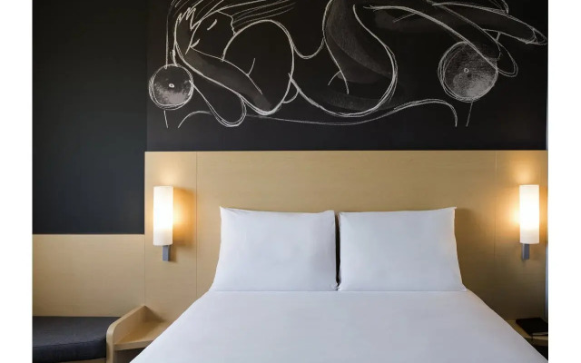 ibis Irapuato