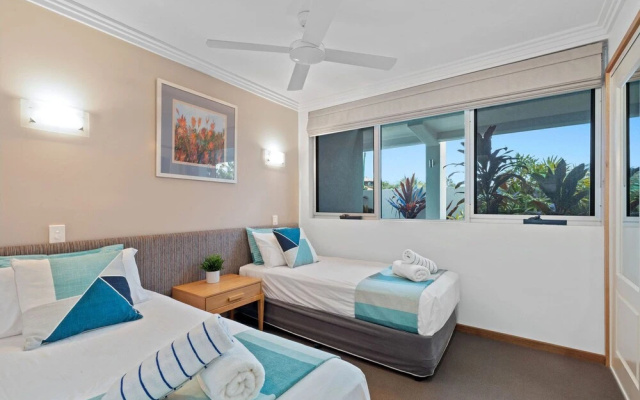 2BR Coolum Beach Escape