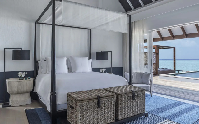 Four Seasons Resort Maldives at Landaa Giraavaru