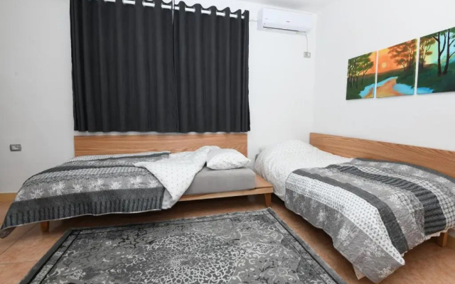 Rondine Studio Apartment