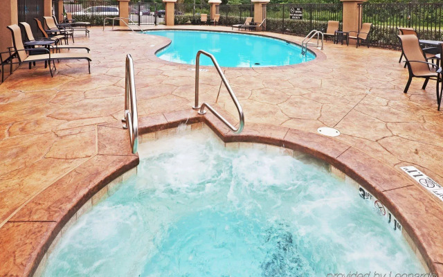Holiday Inn Express Hotel & Suites Durant by IHG