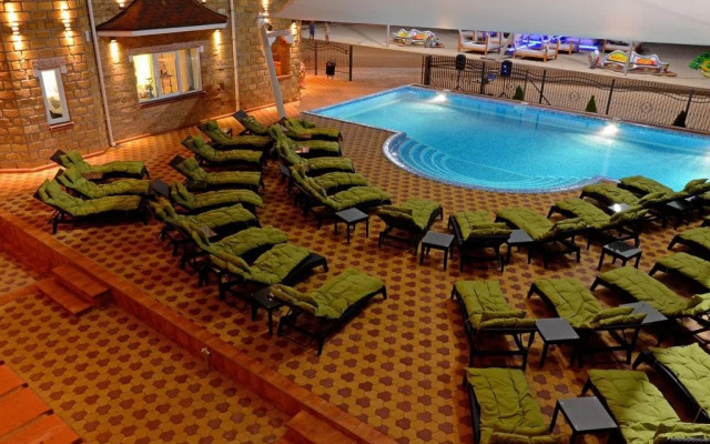 Marseille Resort