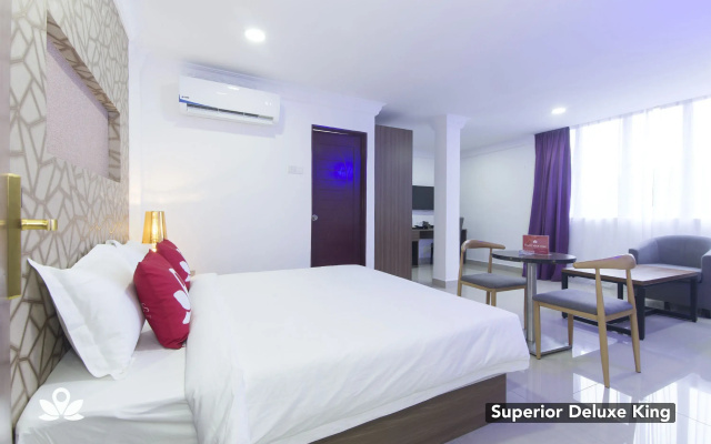 Poorna Hotel