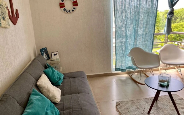 Lovely Third Floor3 Bedroom2 Bath Condo With Pool