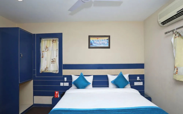 OYO 10284 Hotel Transit