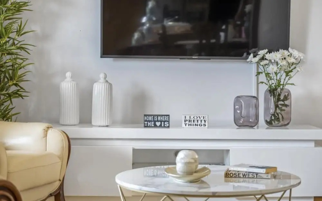 Central Lido Apartment by Homie