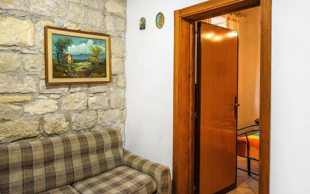 Beautiful Apartment in Pozzallo With Wifi and 2 Bedrooms