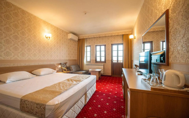 Park Hotel Sevastokrator