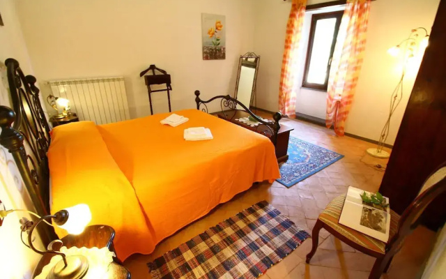 Belvilla by OYO Farmhouse With Private Pool