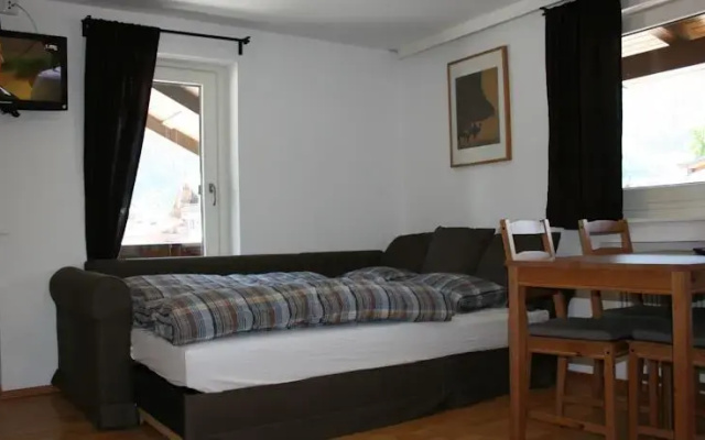 Mos Apartments