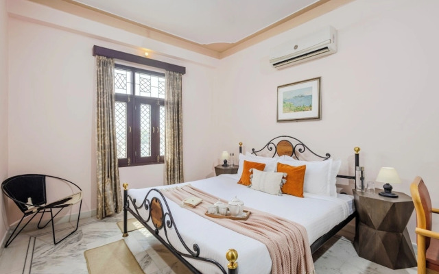 Alaya Stays Abhimanyu Mansion Topaz 2BHk