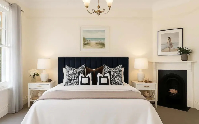 The Paddington White Sanctuary