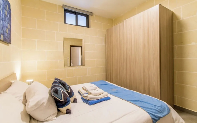Ta'Siku Gozitan villa + Pool & hot tub
