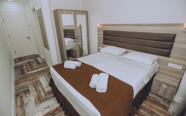 Standard Double room (full double bed) · Royal Medis Hotel — photo 4