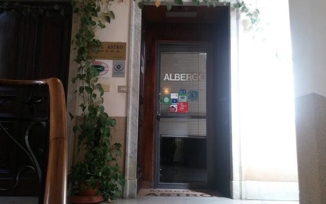 Отель Albergo Astro вид на фасад