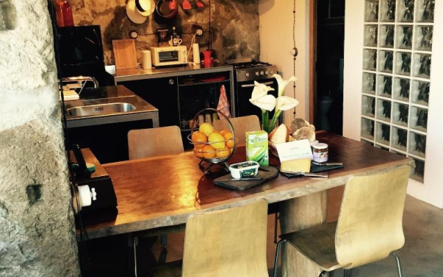 Serreta Island Home Al