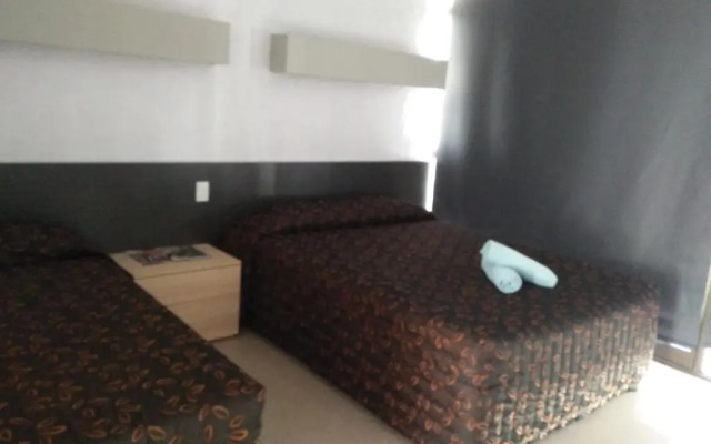 Overlander Hotel