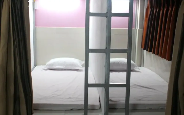 Aloha Saigon - Hostel - Adults Only