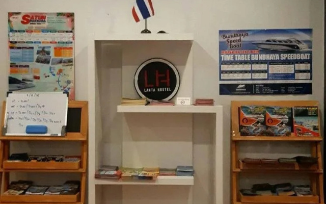 Lanta Hostel - Adults Only
