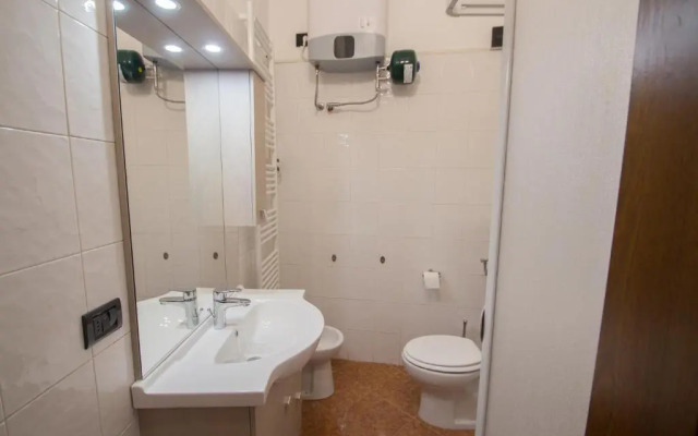 Monolocale nelle mura antiche a 80 mt dal mare