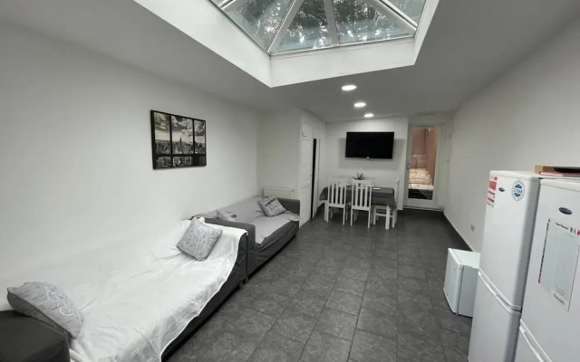 Studio Close to Selly Oak Train Station