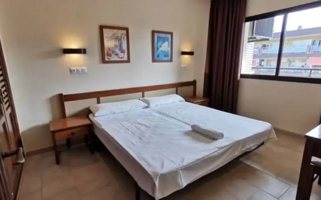 Apartment - 1 Bedroom with Pool, WiFi and Sea views - 107878