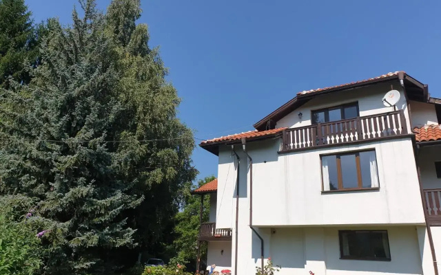 Guest House Ela