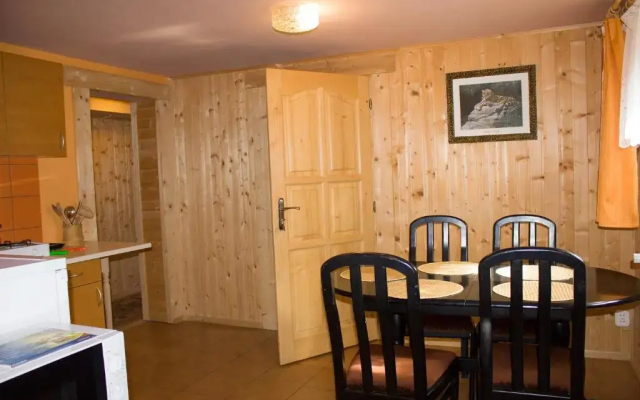 Hacjenda - Apartamenty i Pokoje Gościnne