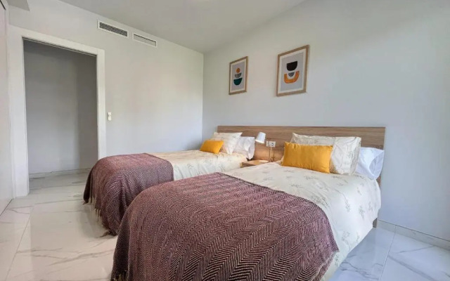 Luxury first floor apartment LA4