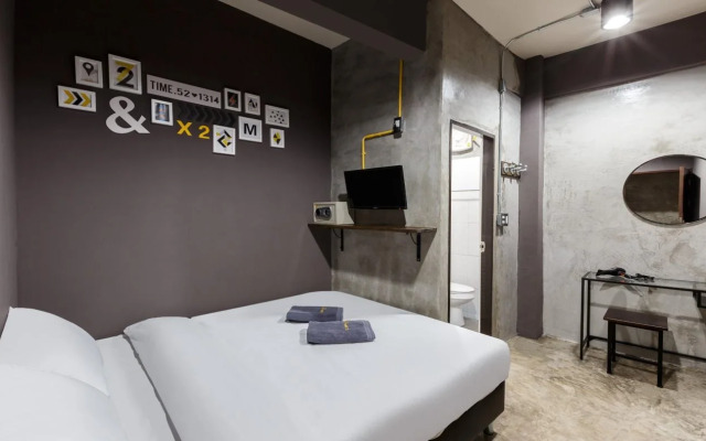 Sleepover Hostel Bangkok