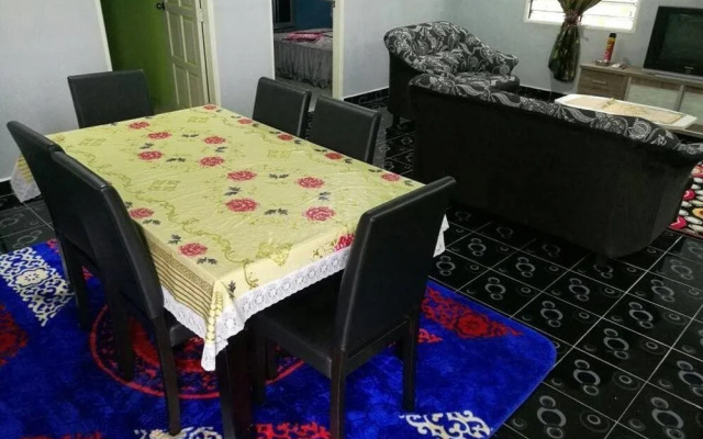 Khaimal Homestay Pulau Enjin