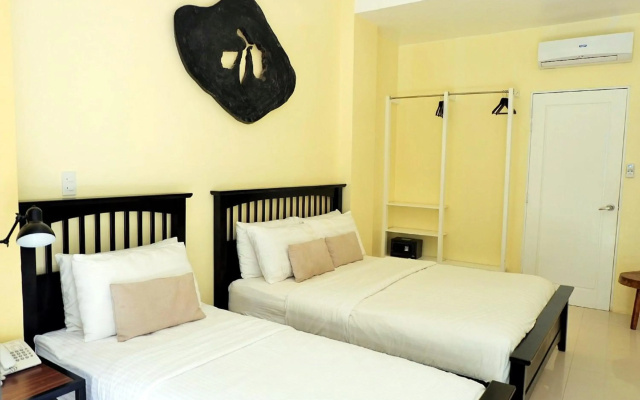 Luxx Boutique Boracay