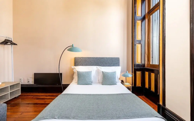 Centrally Located Apartment in Oporto